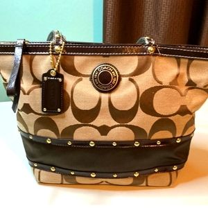 💯 Coach Signature Stripe tote & handbag!!!